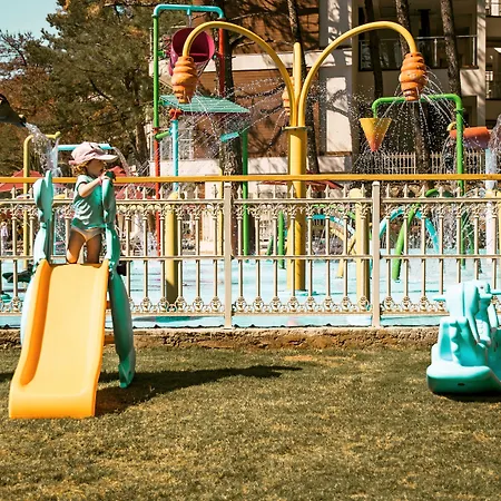 Orka Lotus Μαρμαρίς