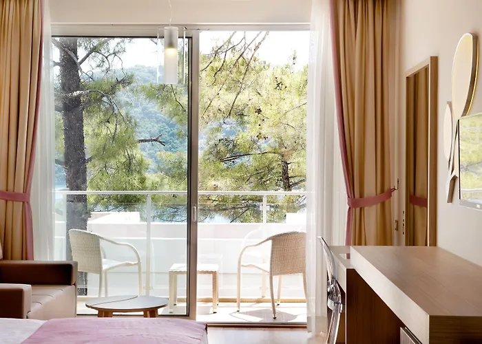 Orka Lotus 5* Μαρμαρίς