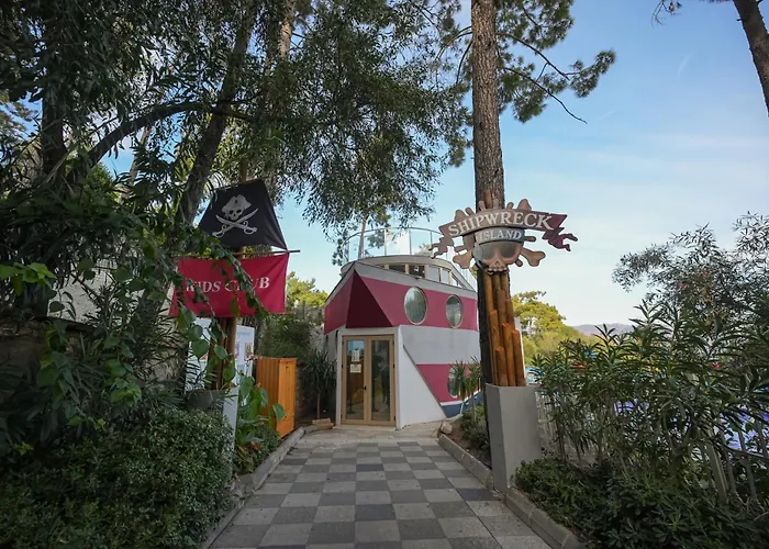 Orka Lotus 5* Marmaris