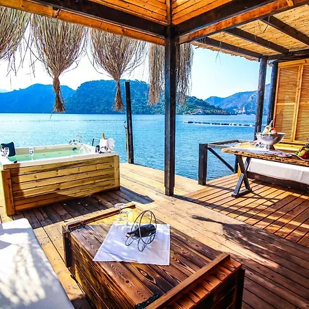 Orka Lotus 5* مرمريس