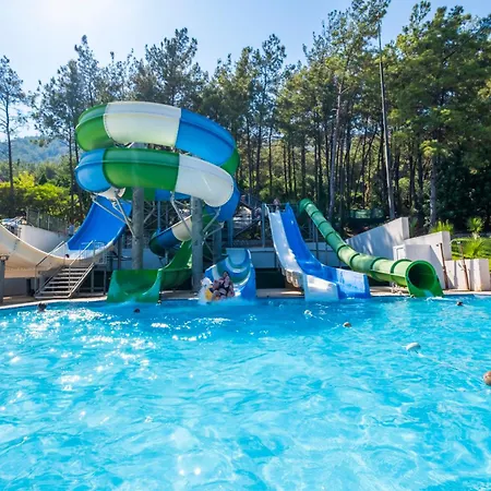 فندق Orka Lotus 5*