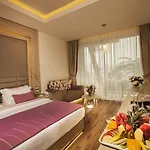 Hotel Orka Lotus